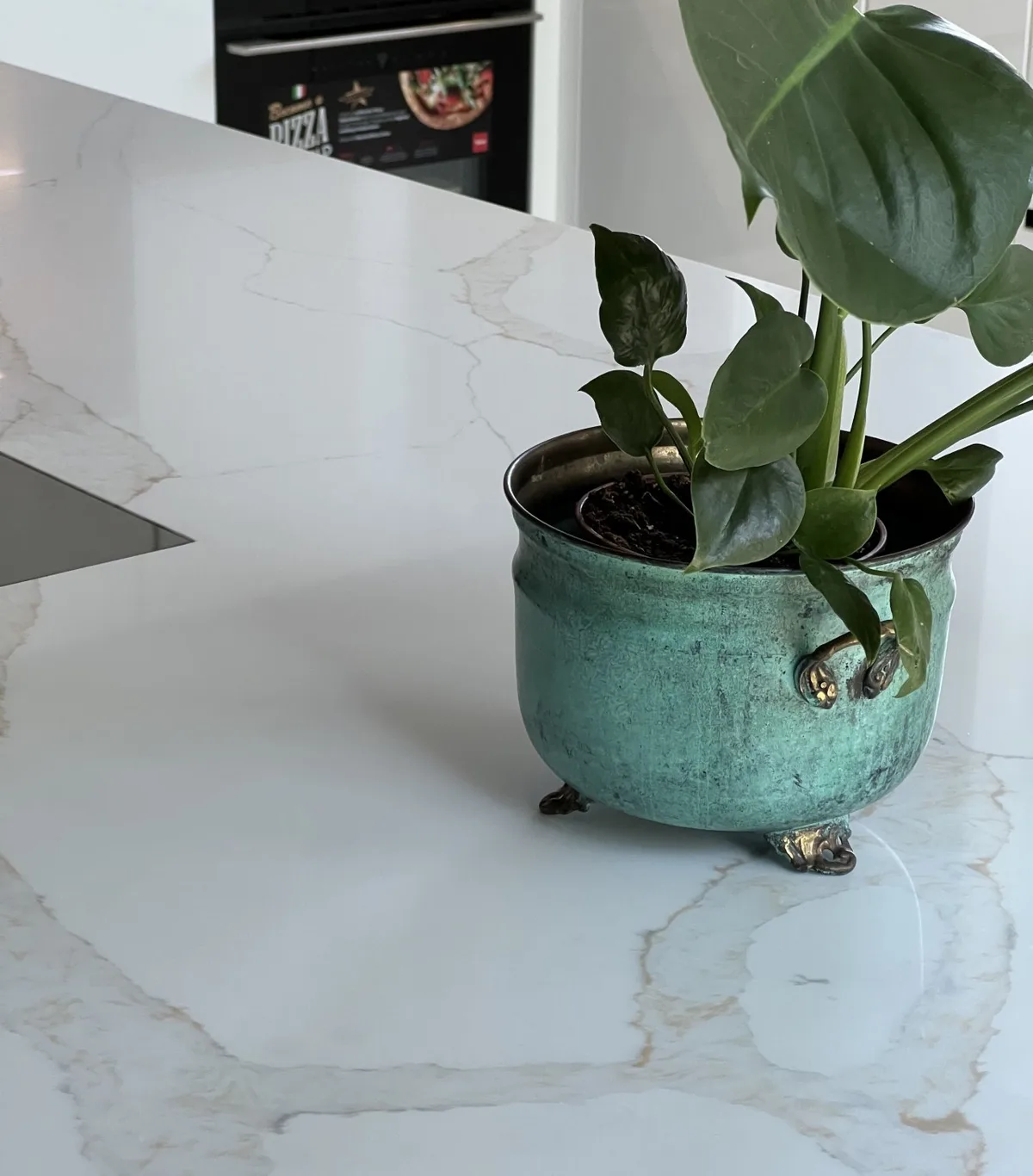 7070 Calacatta Versailles (Avant)