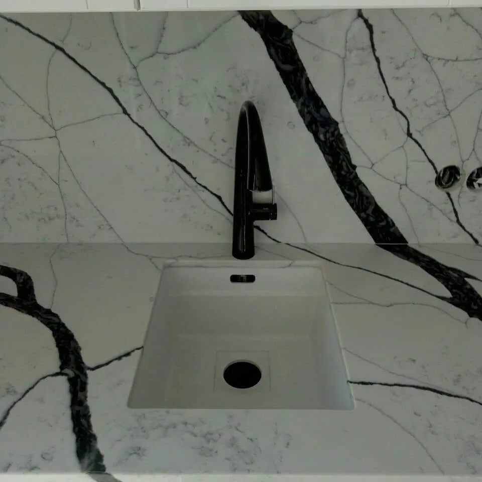7300 Calacatta Ajaccio (Avant)