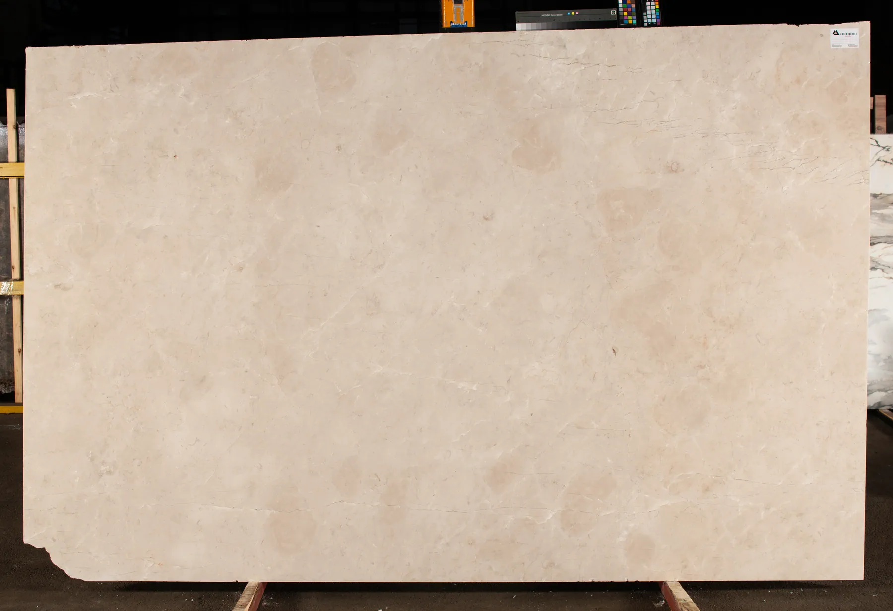 Crema Marfil 2 cm