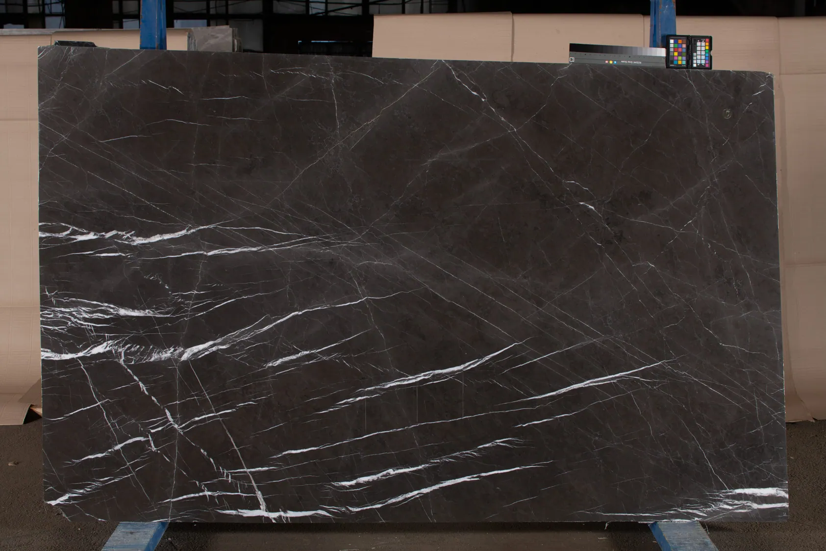 Pietra Grey