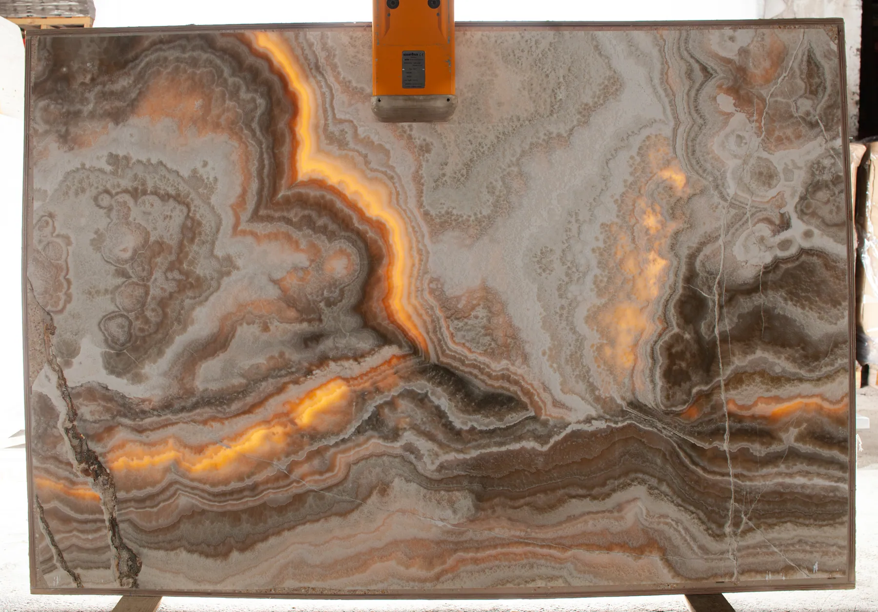 Onyx Cream Ivory Просвіт