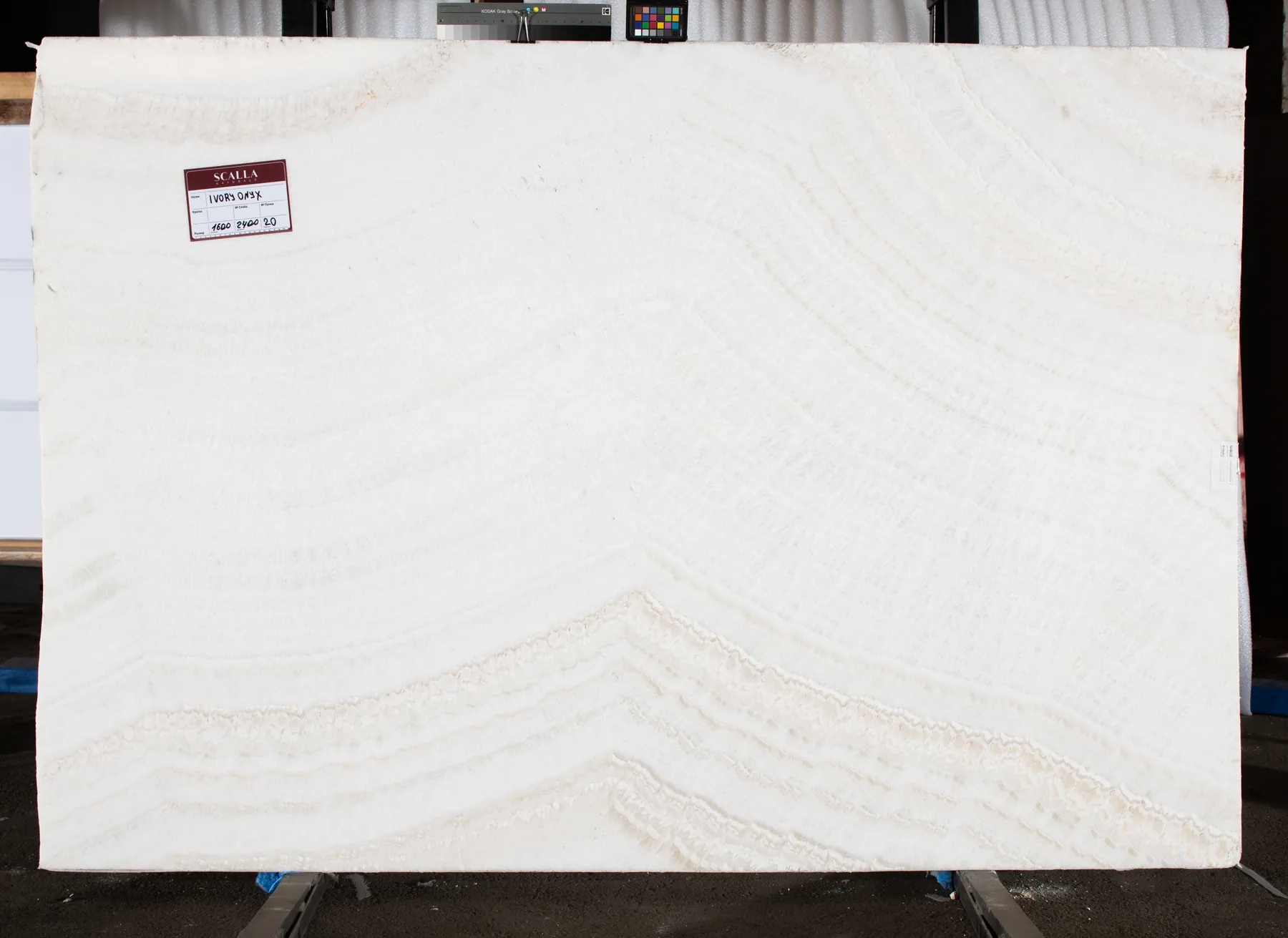 Onyx Ivory(1)